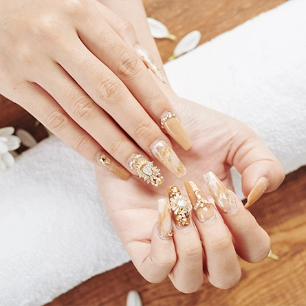 Wedding Nails Las Vegas: Timing, Styles and What to Book